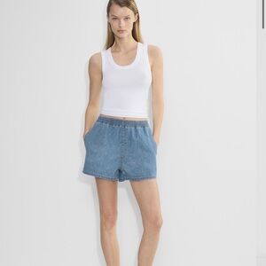 NWT Denim Forum 90’s So Soft Lo-Rise Denim Shorts